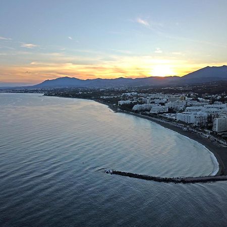 Lujoso Apartamento Con Piscina En Paseo Maritimo Марбеля Екстериор снимка
