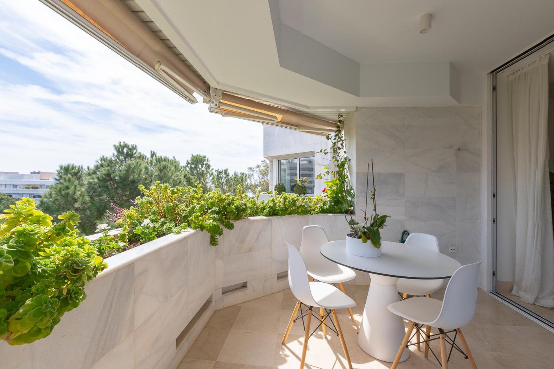 Lujoso Apartamento Con Piscina En Paseo Maritimo Марбеля Екстериор снимка
